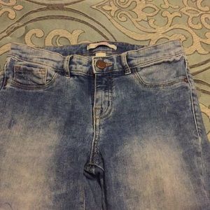 Light washed skinny jeans